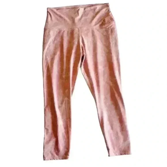 Evolution and creation the MIA legging in PEACH MINERAL WASH size large - Picture 5 of 8